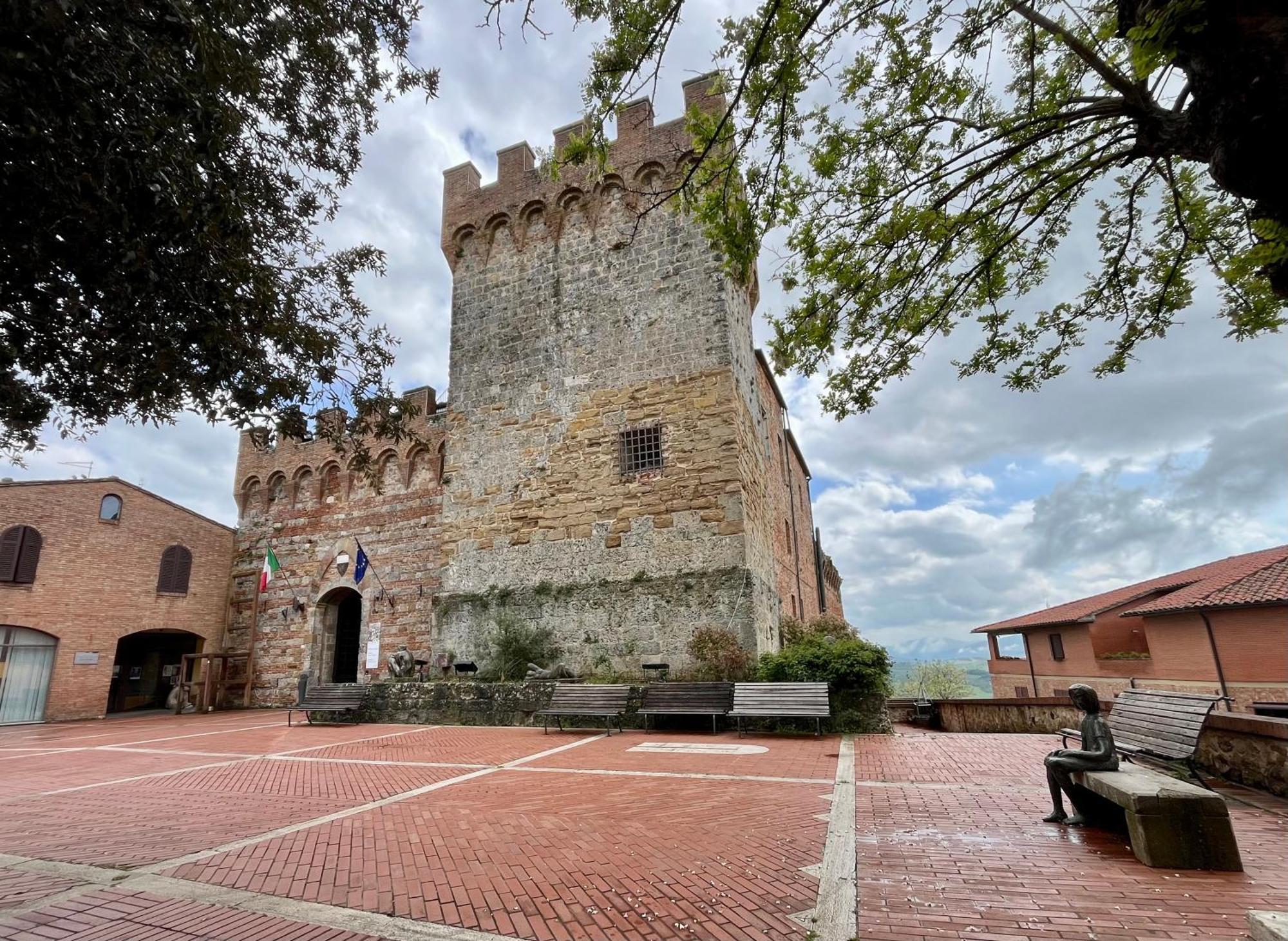 Appartamento Mirella In Centro Storico Casole dʼElsa Εξωτερικό φωτογραφία
